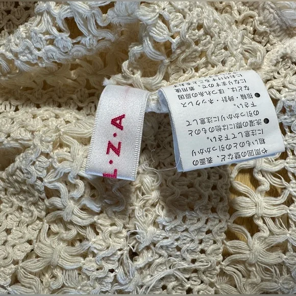 COLZA ivory/off white open knit short sleeve crop shirt size Large - Picture 4 of 4